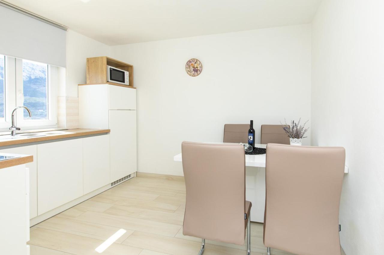 Apartments Augustinovic Baška Eksteriør billede